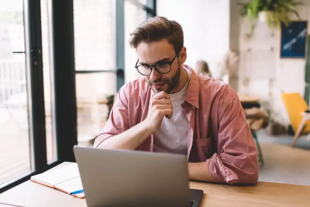 Virtual Community Manager
